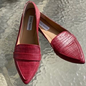 Steve Madden LEATHER LOAFER IN RED CROCO